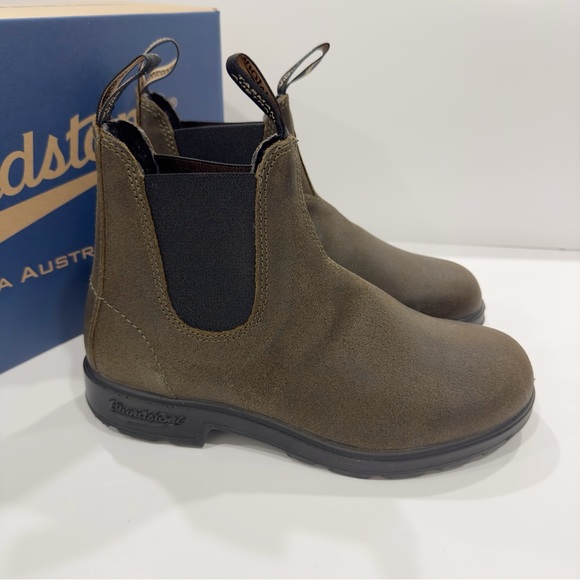 Blundstone 1615 Women’s Suede Leather Ankle Chelsea Boots - Picture 3 of 11